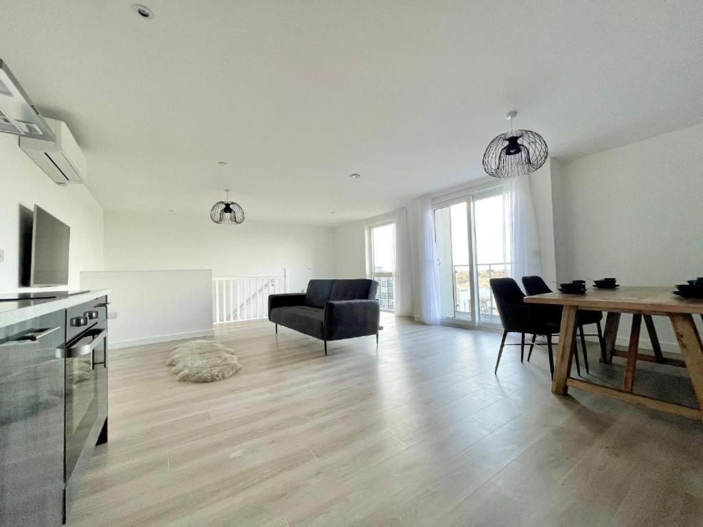 Bayard Plaza Penthouse Apartments Peterborough Exterior foto