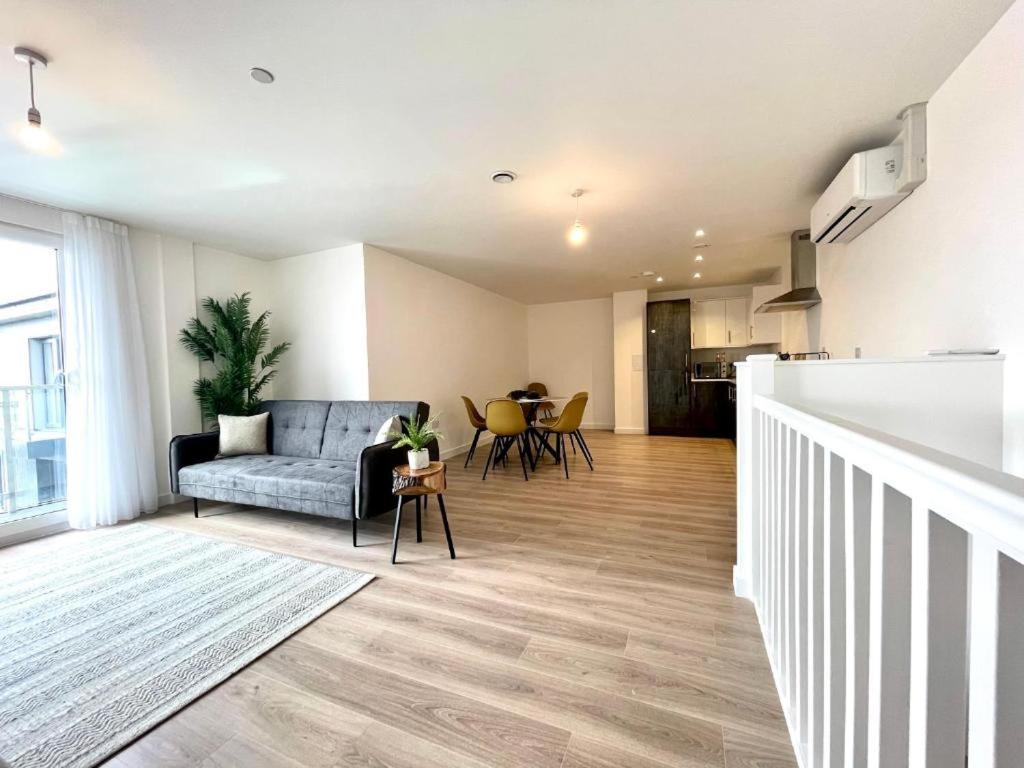Bayard Plaza Penthouse Apartments Peterborough Exterior foto