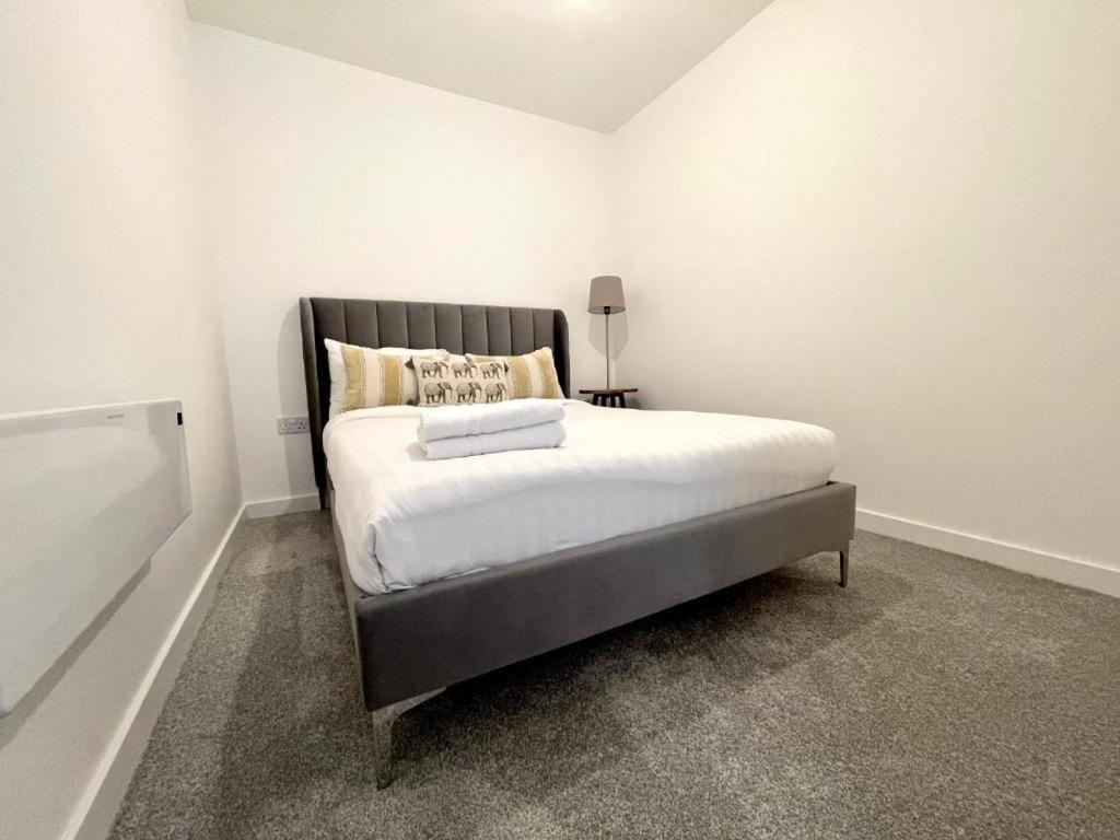 Bayard Plaza Penthouse Apartments Peterborough Exterior foto